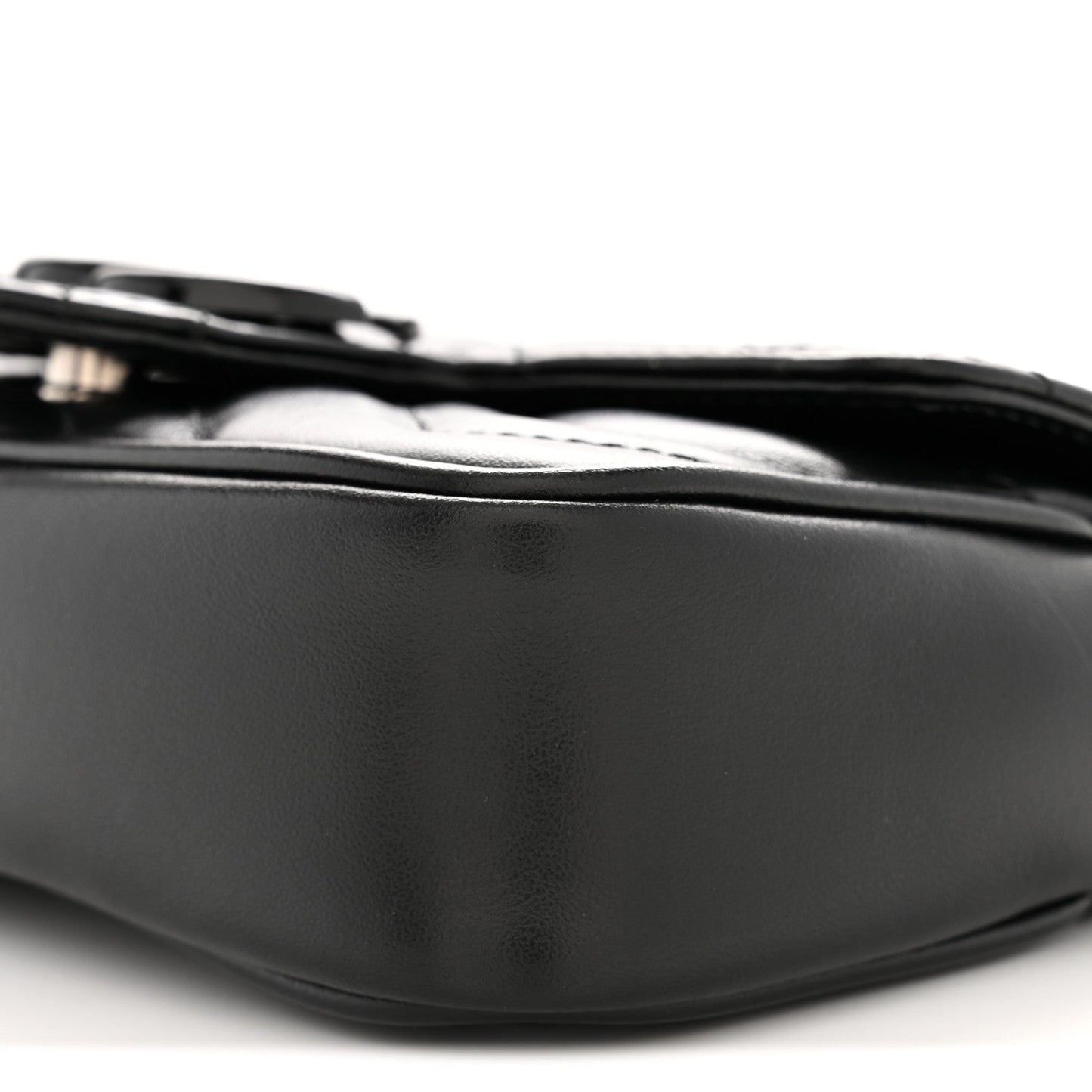Calfskin Matelasse Monochrome GG Marmont Chain Belt Bag Black