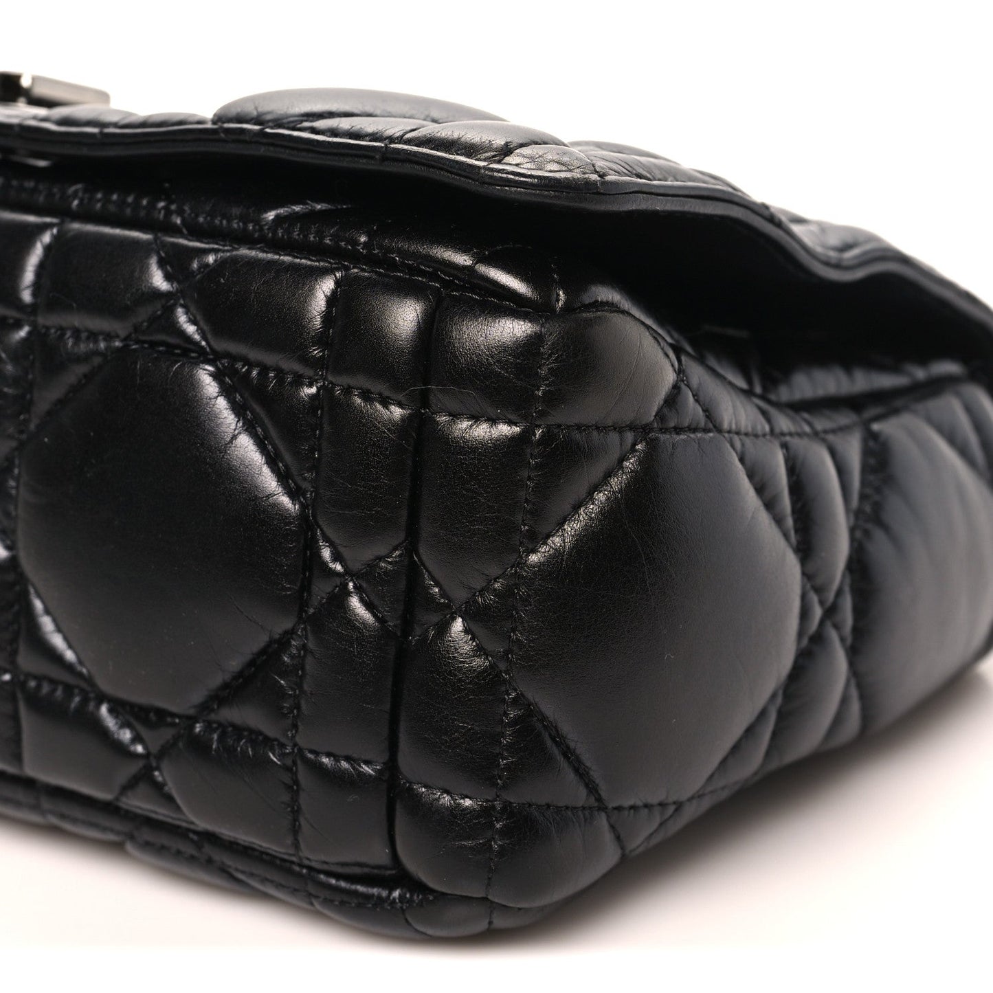 Calfskin Macrocannage Medium Caro Bag Black