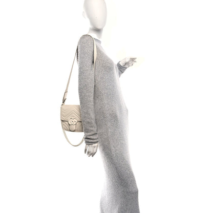 Calfskin Matelasse Monochrome Mini GG Marmont Crossbody Shoulder Bag White