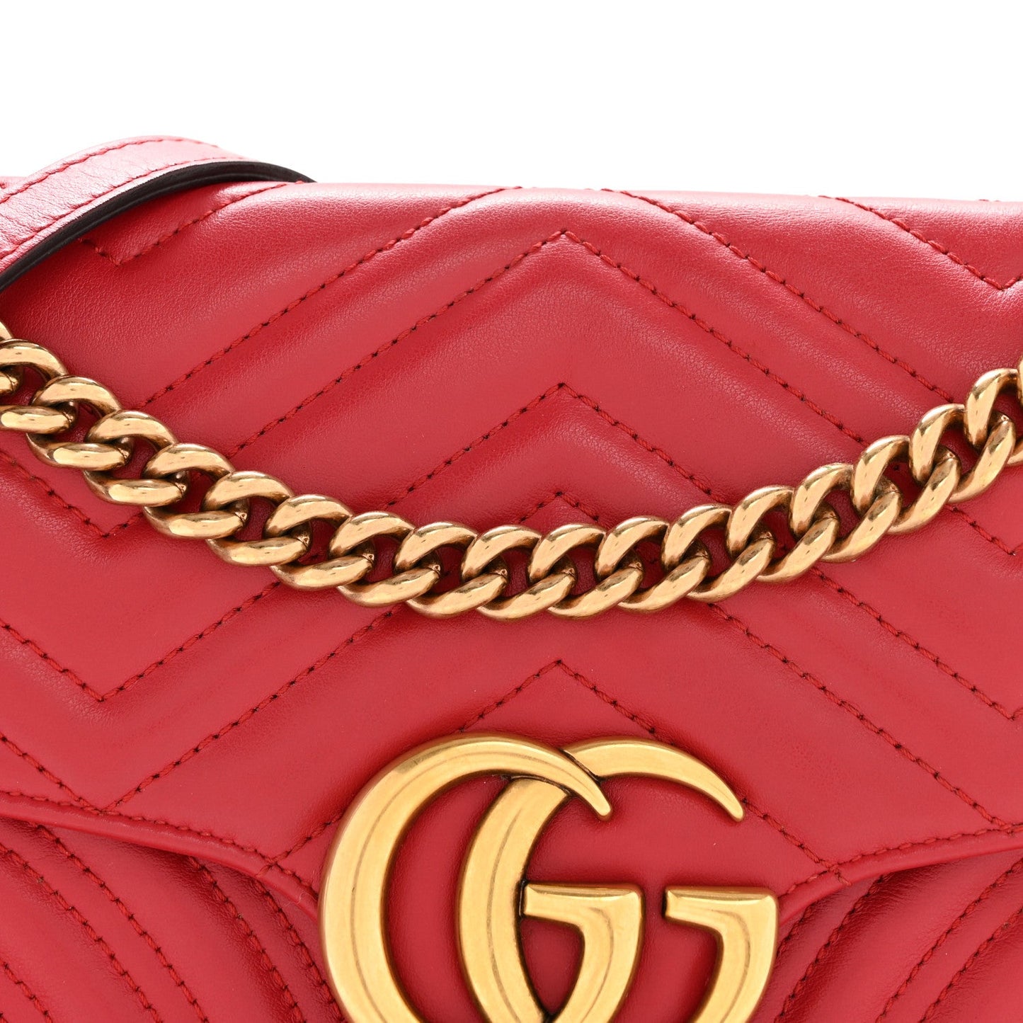 Calfskin Matelasse Small GG Marmont Shoulder Bag Hibiscus Red