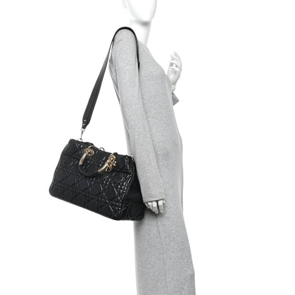 Calfskin Cannage Large The Lady 95.22 Black