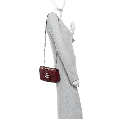 Calfskin Matelasse Mini GG Marmont Shoulder Bag Rosso Ancora