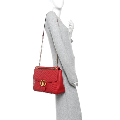 Calfskin Matelasse Large GG Marmont Shoulder Bag Hibiscus Red