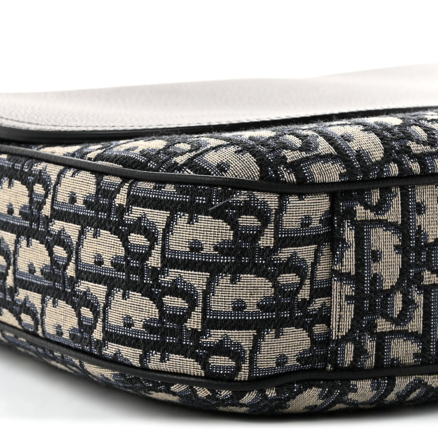 Grained Calfskin Oblique Large Saddle Messenger Black
