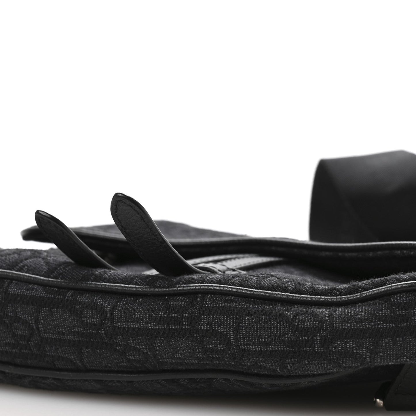 Oblique Mens Saddle Bag Black Blue