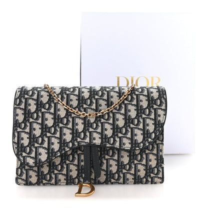 Oblique Saddle Chain Pouch Blue