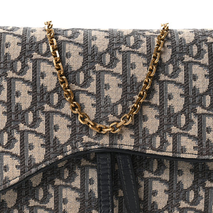 Oblique Saddle Chain Pouch Blue
