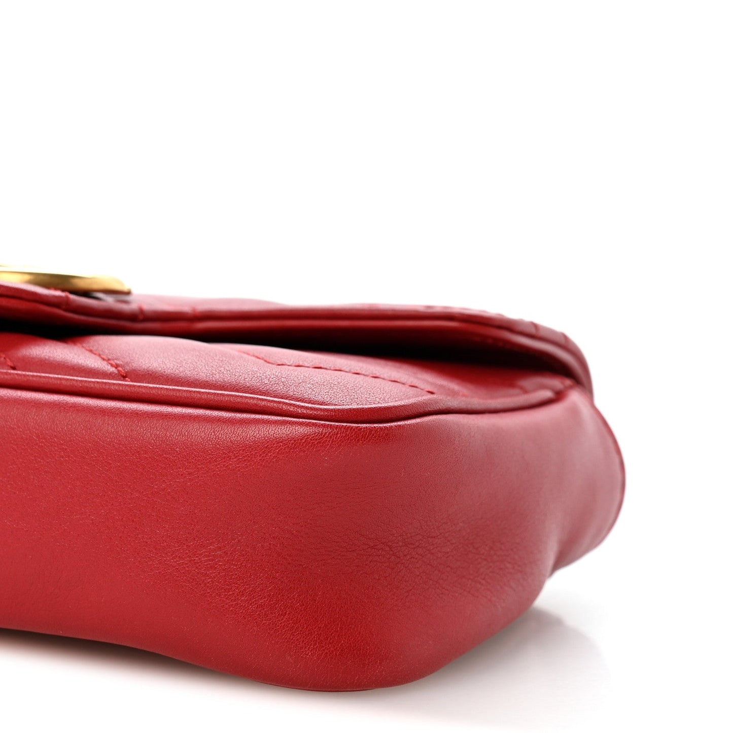 Calfskin Matelasse Super Mini GG Marmont Shoulder Bag Hibiscus Red