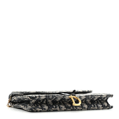 Oblique Saddle Chain Pouch Blue