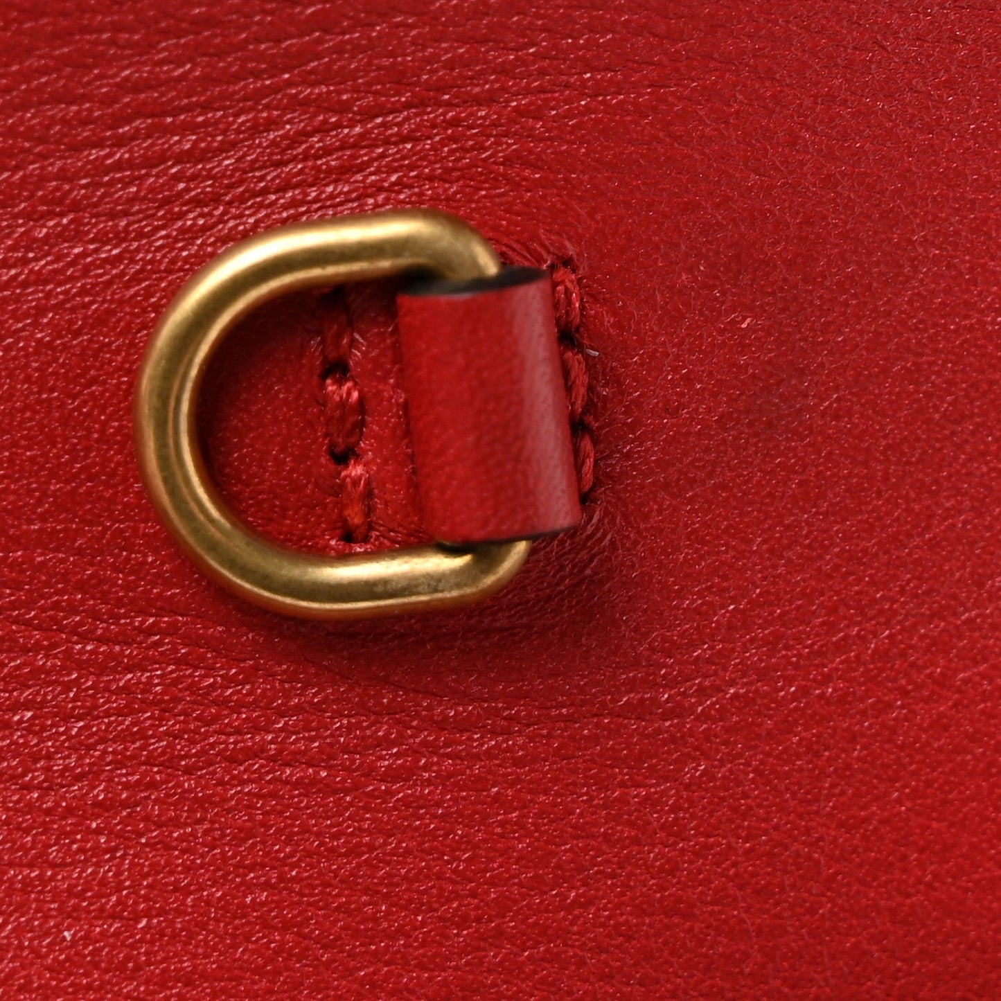 Calfskin Matelasse Super Mini GG Marmont Shoulder Bag Hibiscus Red