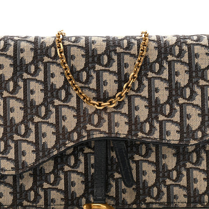 Oblique Saddle Chain Pouch Blue