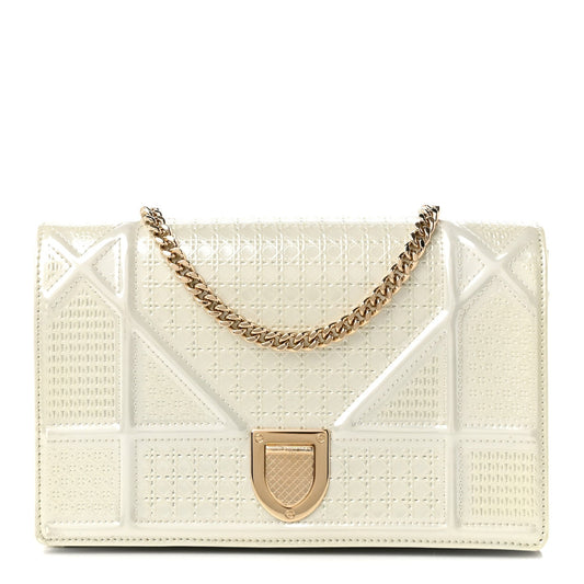 Patent Micro-Cannage Diorama Wallet on Chain Pouch Metallic White