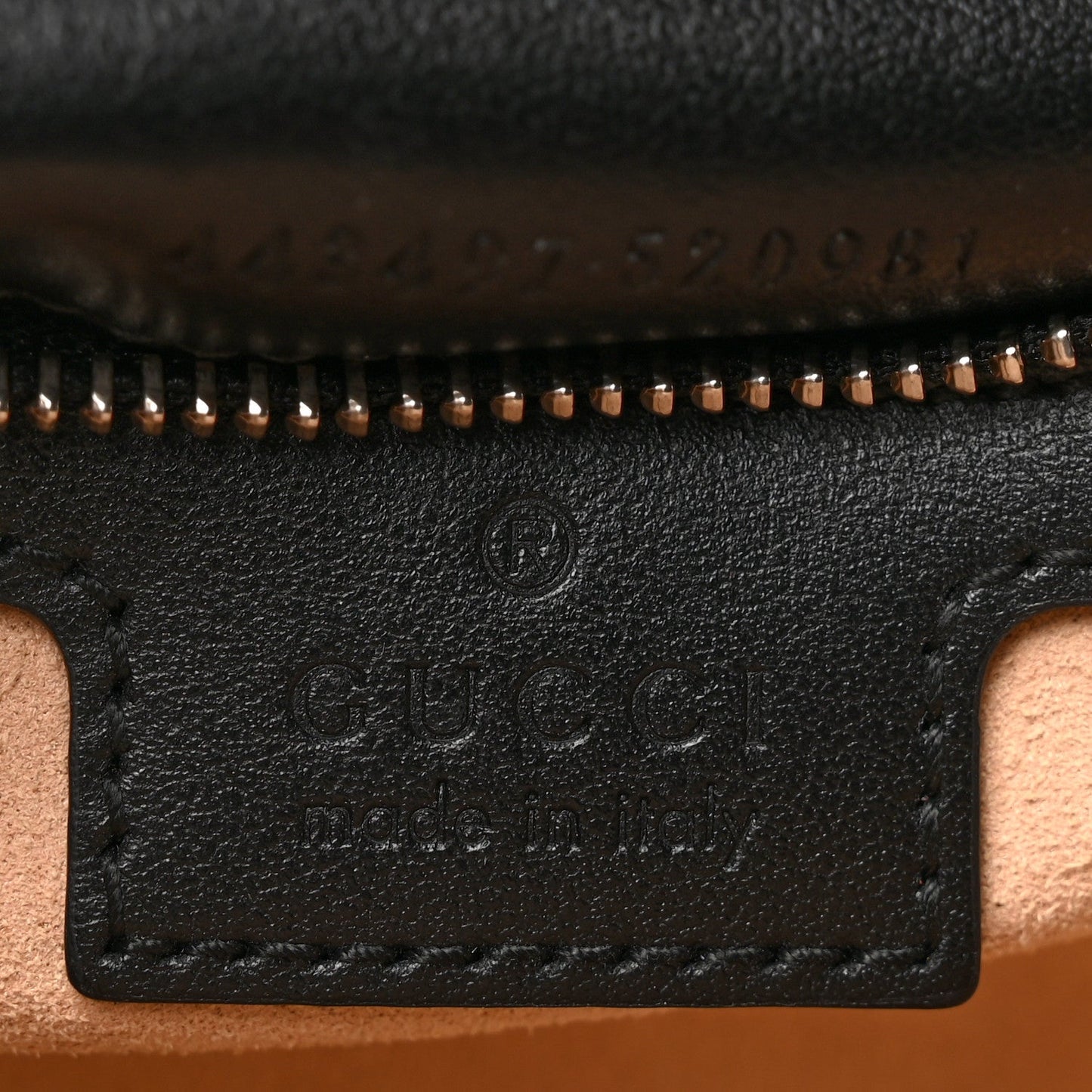 Calfskin Matelasse Aria Small GG Marmont Shoulder Bag Black