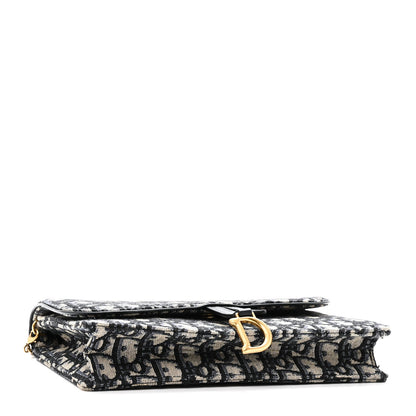 Oblique Saddle Chain Pouch Blue