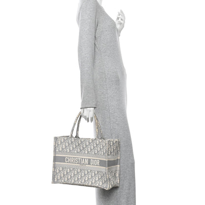 Oblique Medium Book Tote Grey