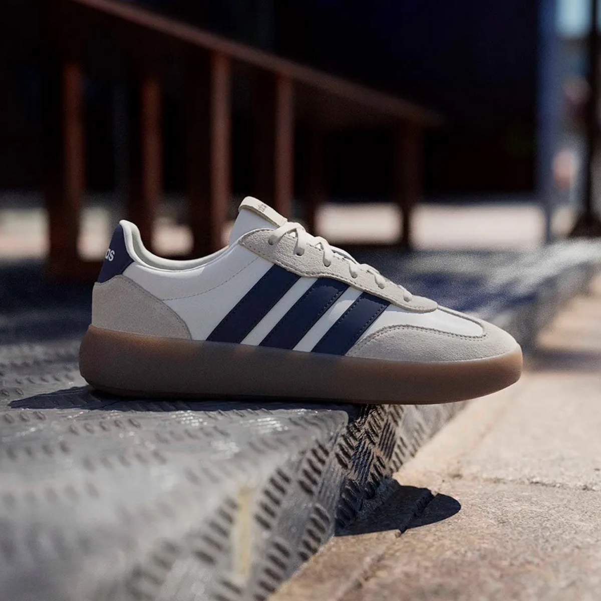 Adidas Original BARREDA DECODE LUX  Men’s -BEIGE NAVY