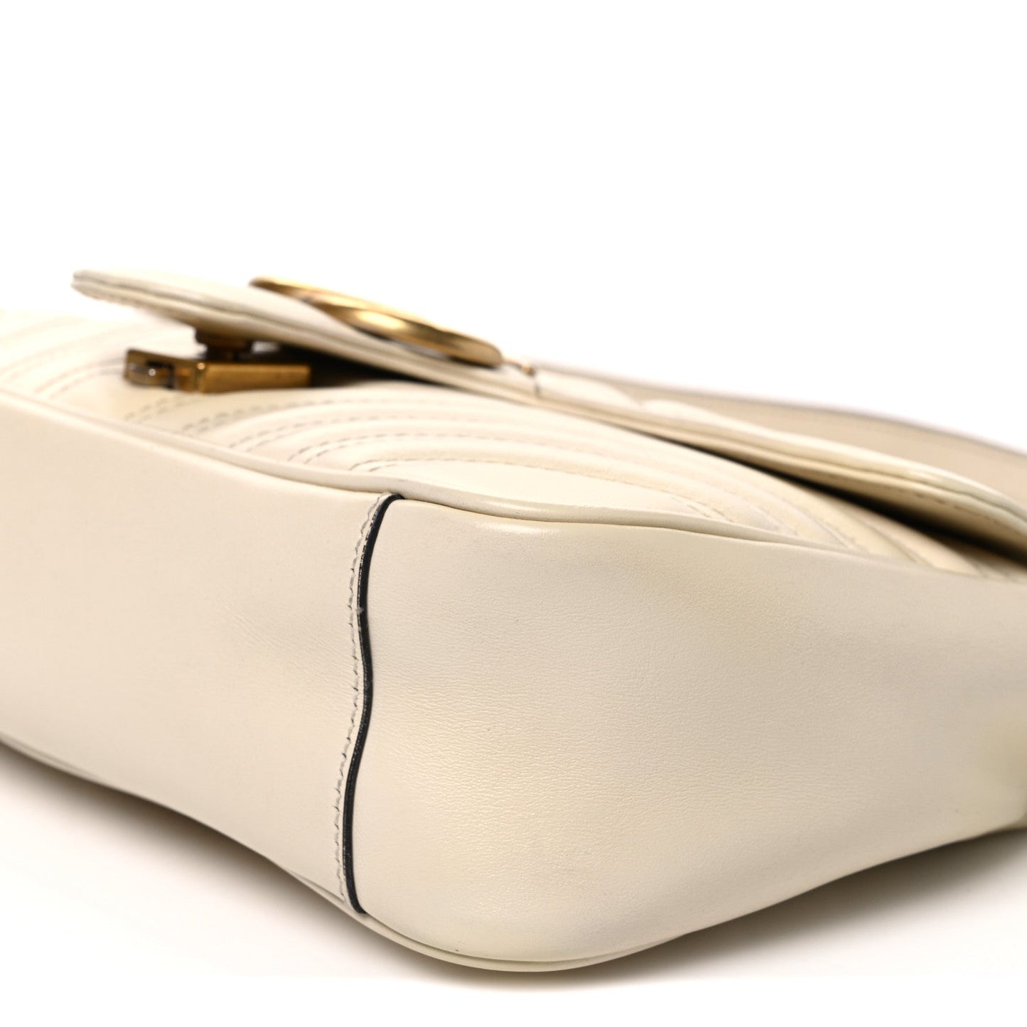 Calfskin Matelasse Small GG Marmont Shoulder Bag White