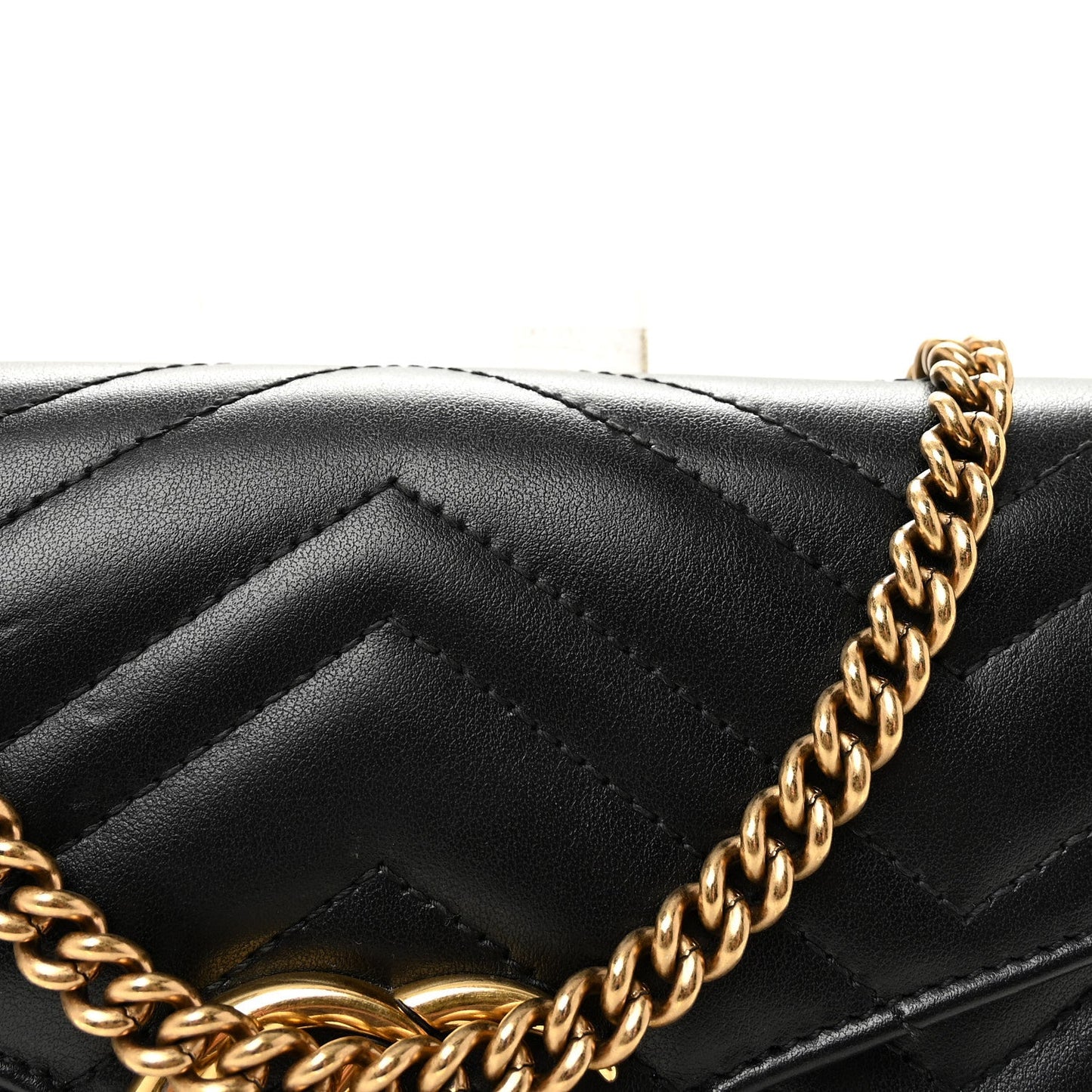 Calfskin Matelasse GG Marmont Chain Wallet Black