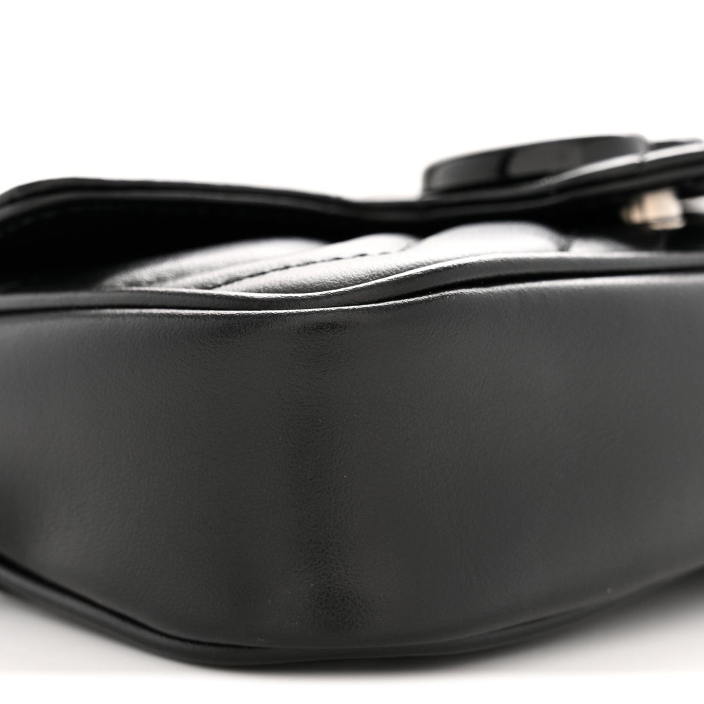 Calfskin Matelasse Monochrome GG Marmont Chain Belt Bag Black