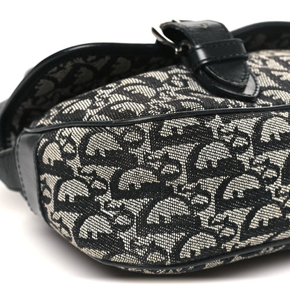 Monogram Messenger Black