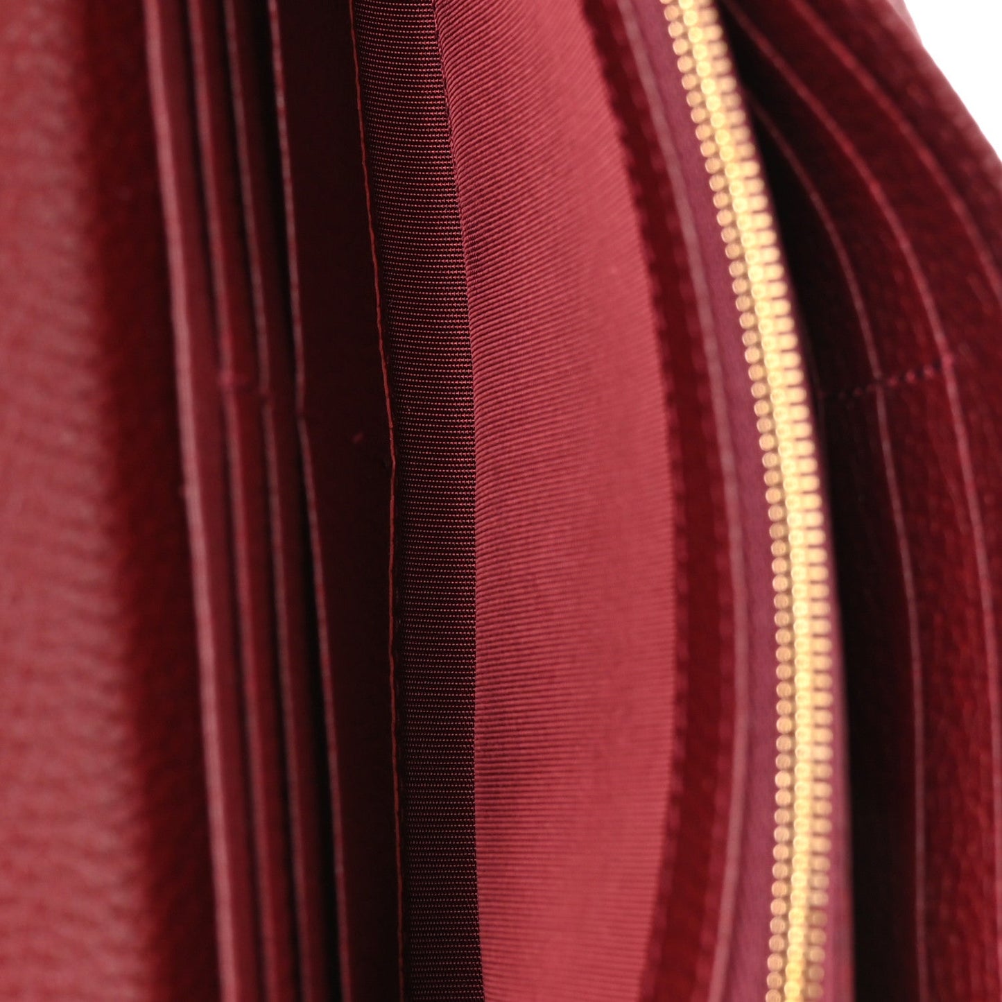 Pebbled Calfskin Jackie 1961 Chain Wallet Burgundy