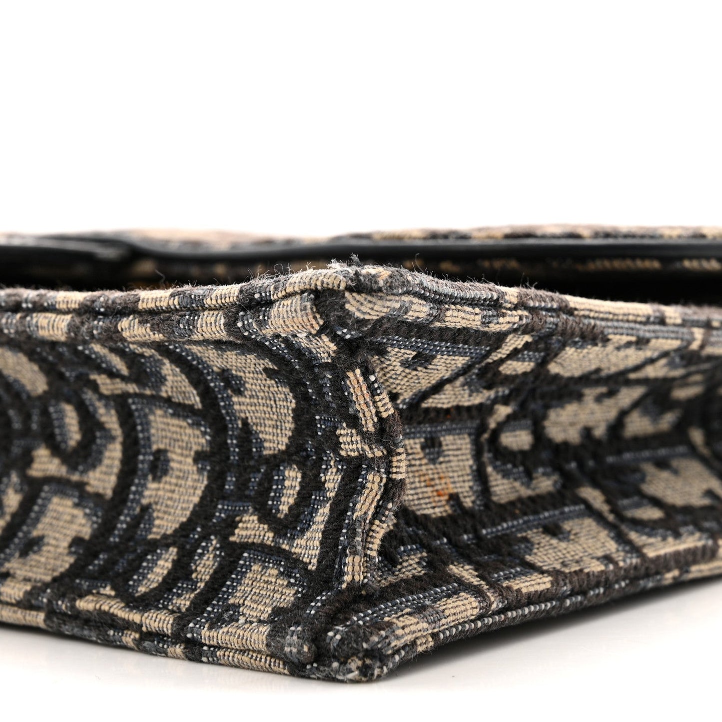 Oblique Saddle Chain Pouch Blue