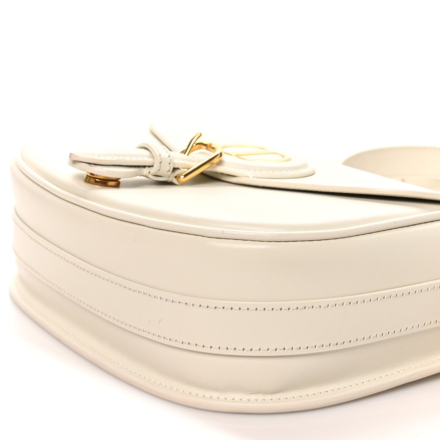 Box Calfskin Medium Bobby Flap Latte