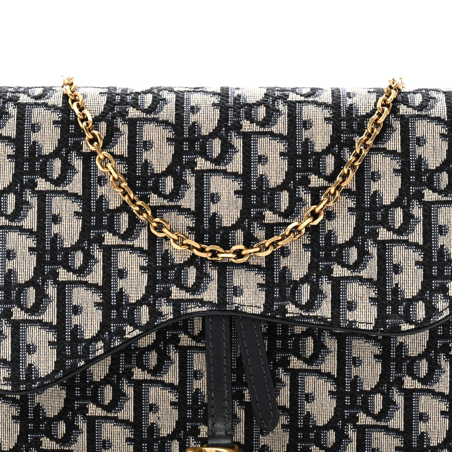 Oblique Saddle Chain Pouch Blue