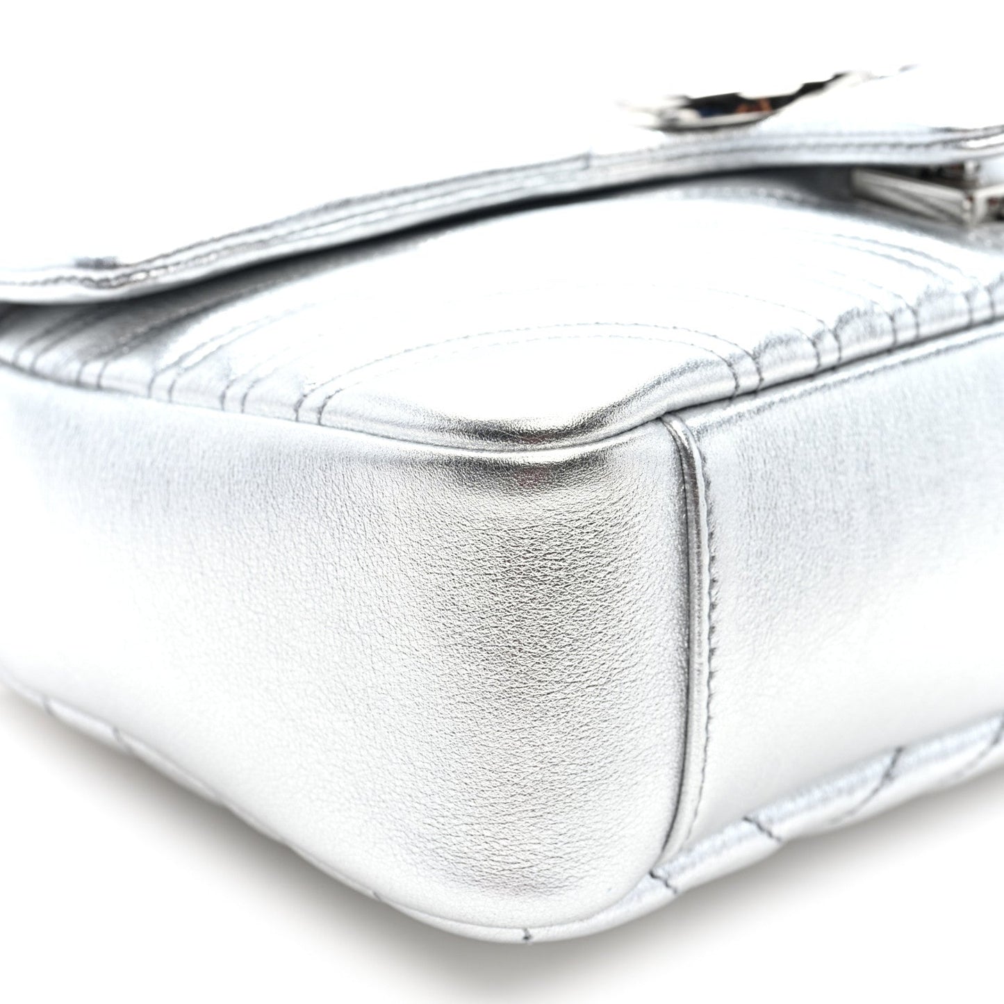 Metallic Calfskin Matelasse Small GG Marmont Shoulder Bag Silver
