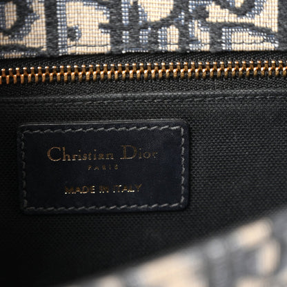 Oblique 30 Montaigne Flap Bag Blue