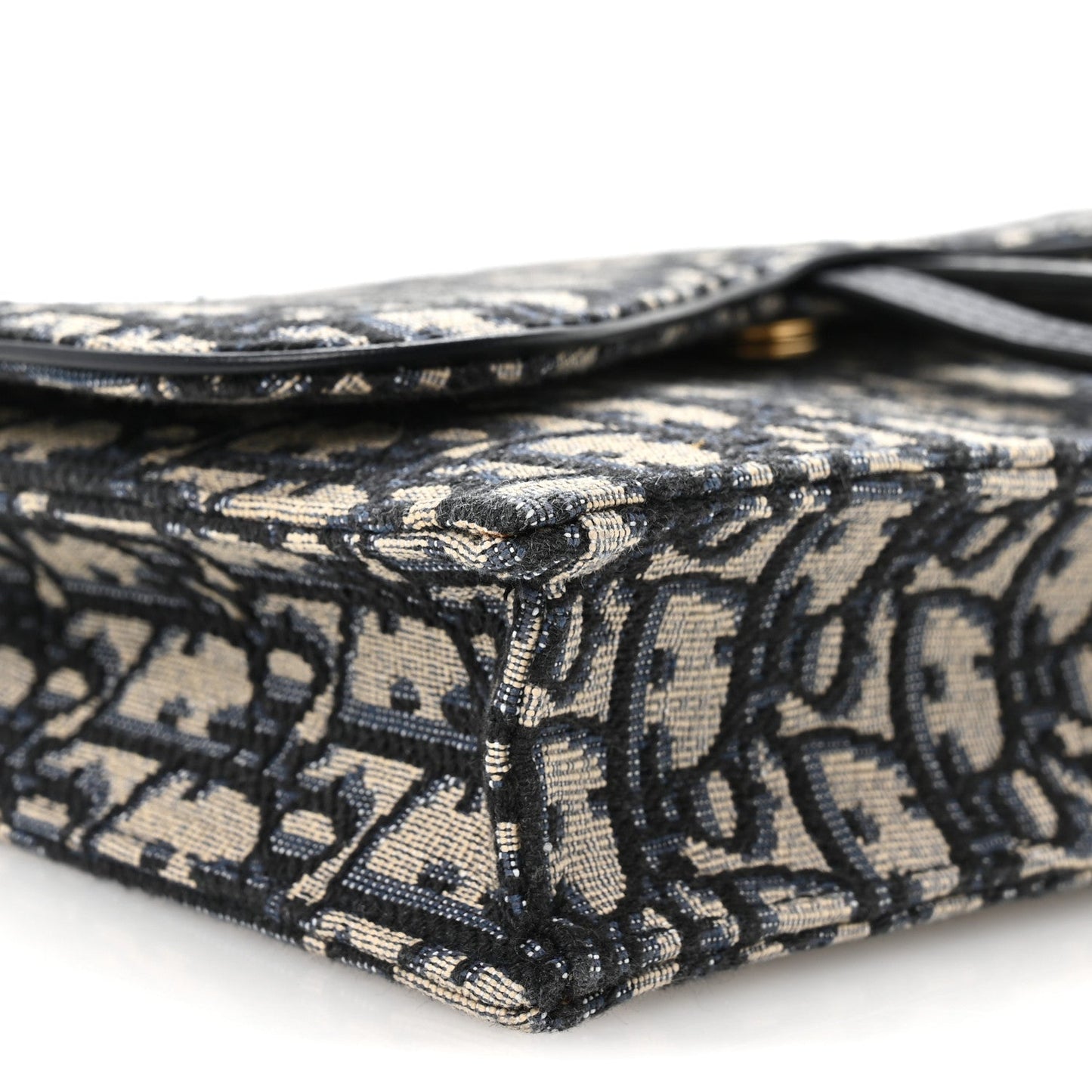 Oblique Saddle Chain Pouch Blue