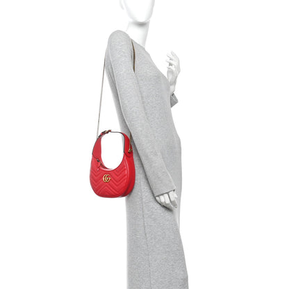 Calfskin Matelasse Chevron Mini GG Marmont Half Moon Hobo Rosso