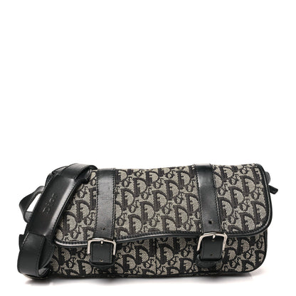 Monogram Messenger Black