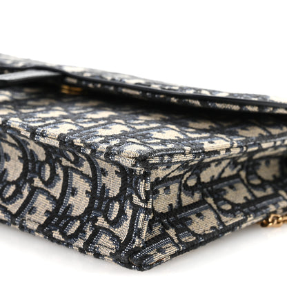 Oblique Saddle Chain Pouch Blue