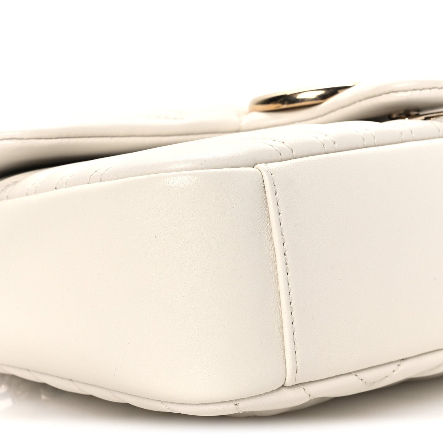 Lambskin Matelasse Medium GG Marmont Shoulder Bag White