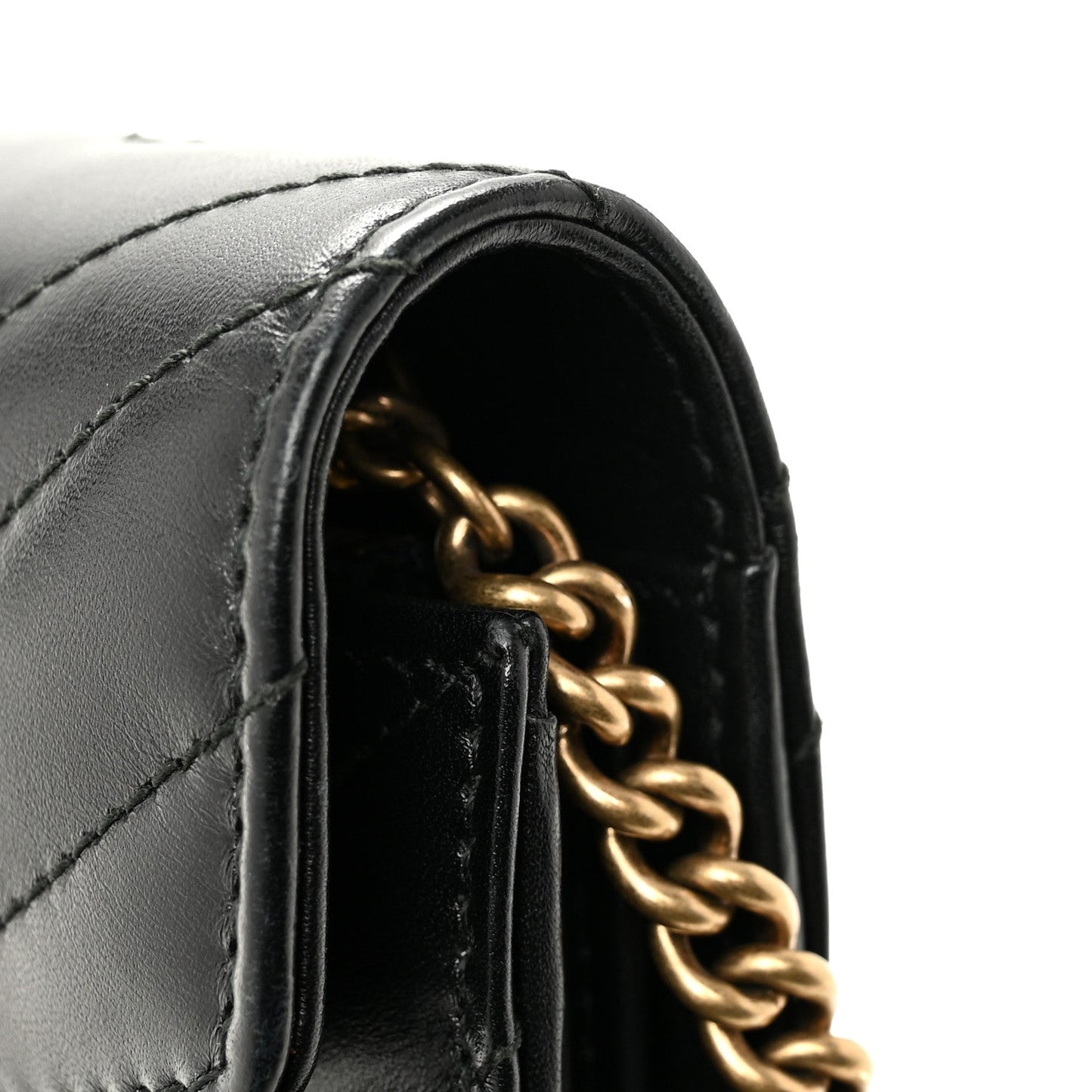 Calfskin Matelasse GG Marmont Chain Wallet Black