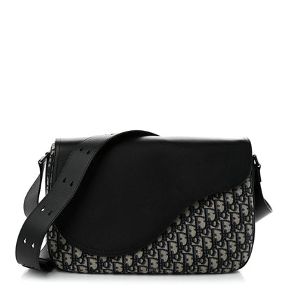 Grained Calfskin Oblique Large Saddle Messenger Black