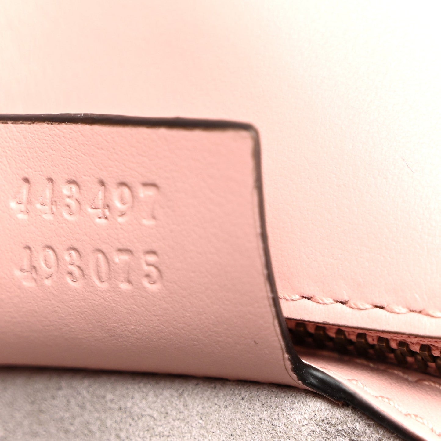 Calfskin Matelasse Small GG Marmont Shoulder Bag  Perfect Pink