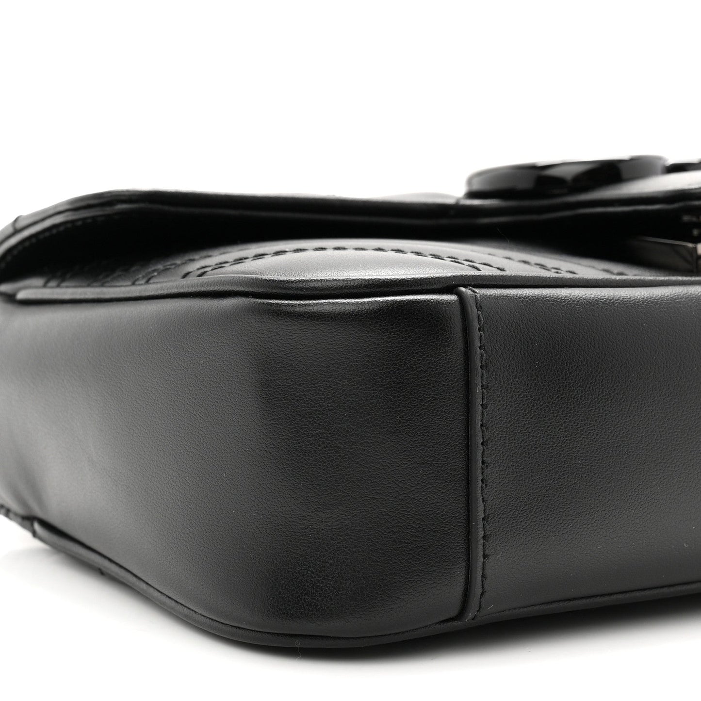 Calfskin Matelasse Monochrome Mini GG Marmont Shoulder Bag Black