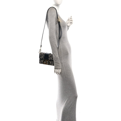 Oblique 30 Montaigne Box Bag Blue