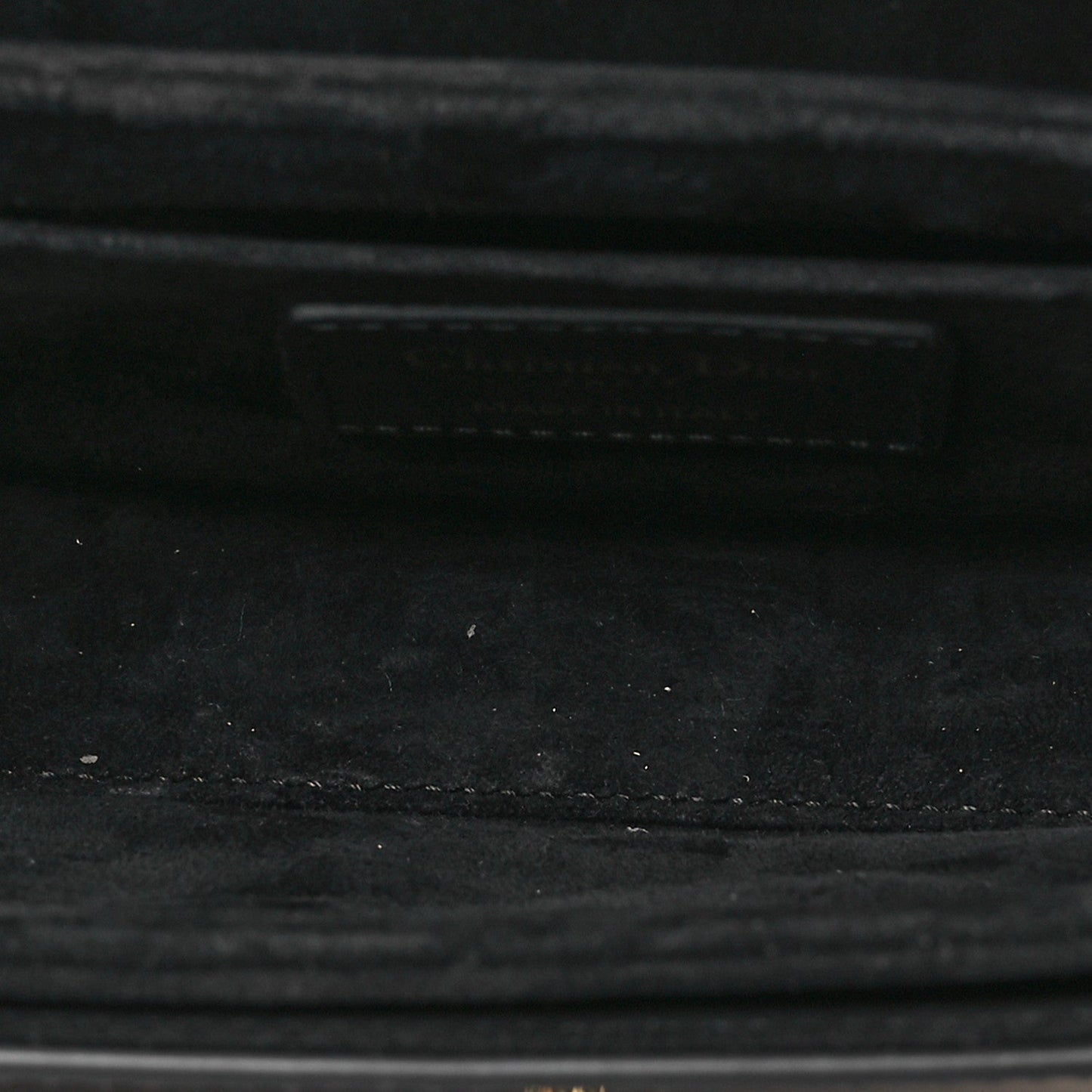 Box Calfskin 30 Montaigne Small Avenue Bag Black