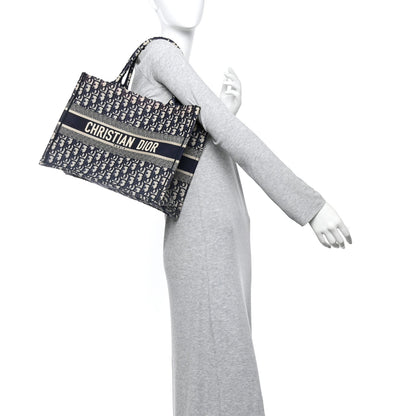 Oblique Medium Book Tote Blue Multicolor