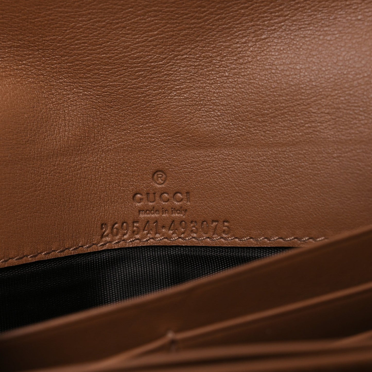 Soft Microguccissima Dice Chain Wallet Beige