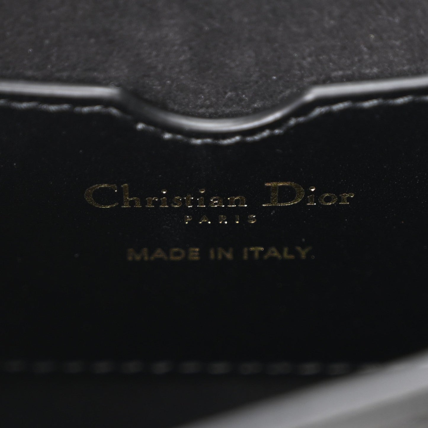 Box Calfskin Medium Bobby Flap Black