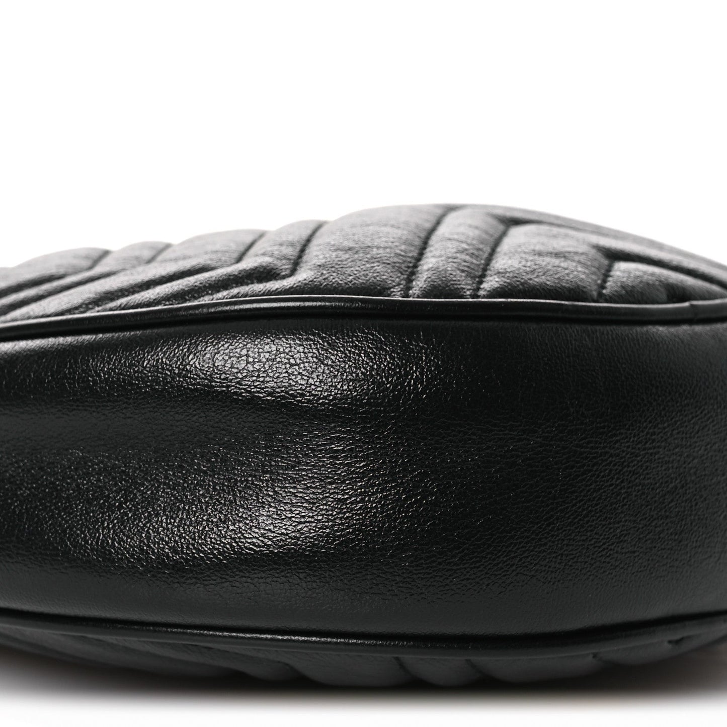 Azalea Calfskin Matelasse Heart Mini GG Marmont Round Shoulder Bag Black