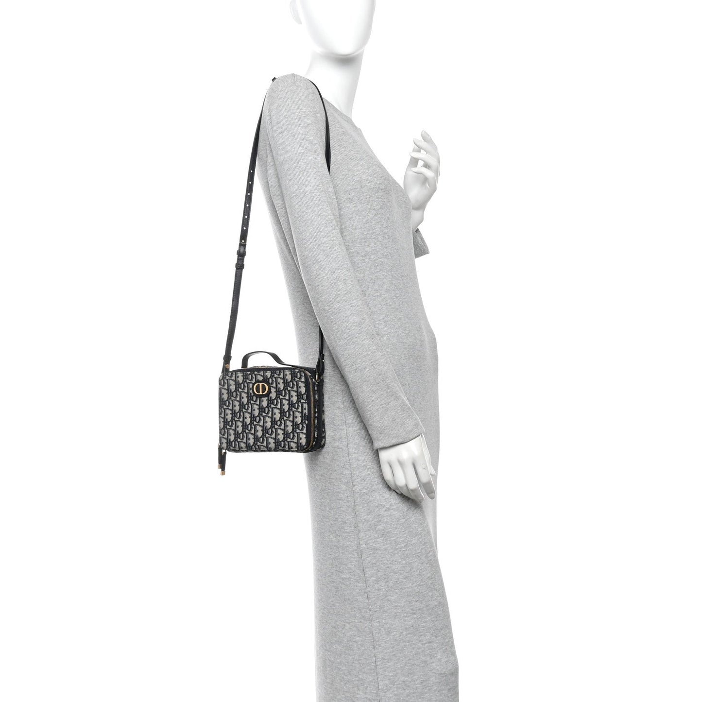 Oblique 30 Montaigne Top Handle Box Bag Blue