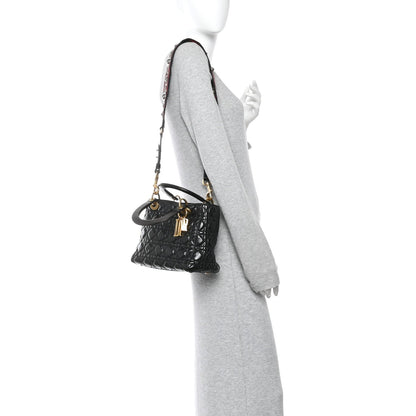 Crinkled Patent Cannage Medium Bohemian Lady Dior Black