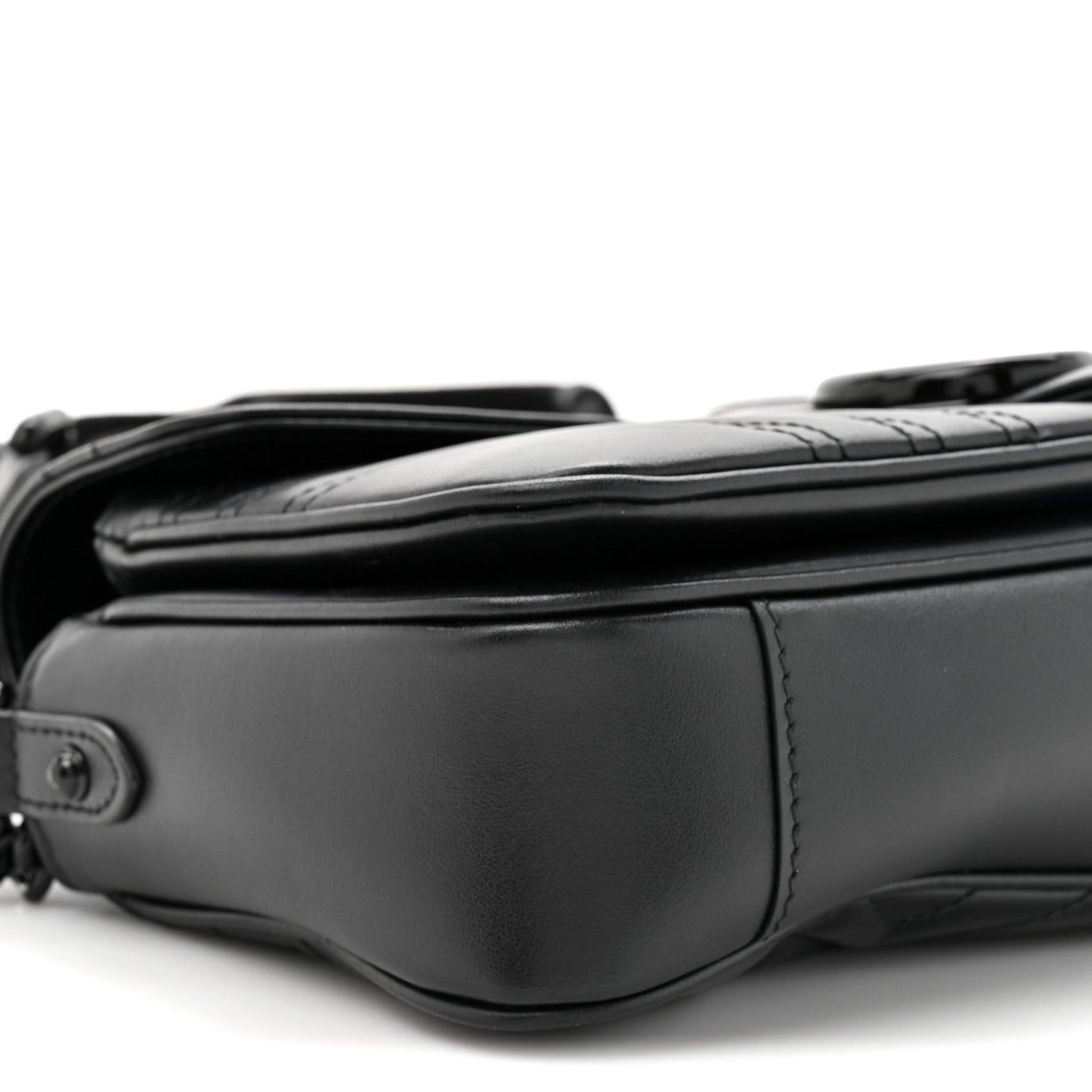 Calfskin Matelasse Monochrome GG Marmont Crossbody Shoulder Bag Black