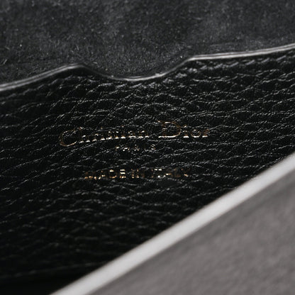 Grained Calfskin Medium Bobby Flap Black