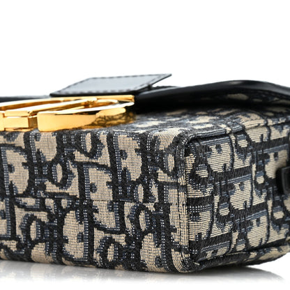 Oblique 30 Montaigne Box Bag Blue